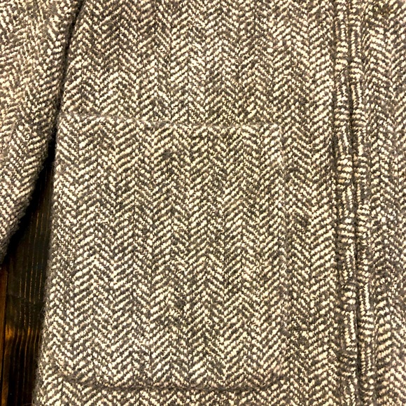 NWOT H&M Beautiful Herringbone Wool Blend Zip Up Coat Gray & White SZ 6 - Picture 2 of 9